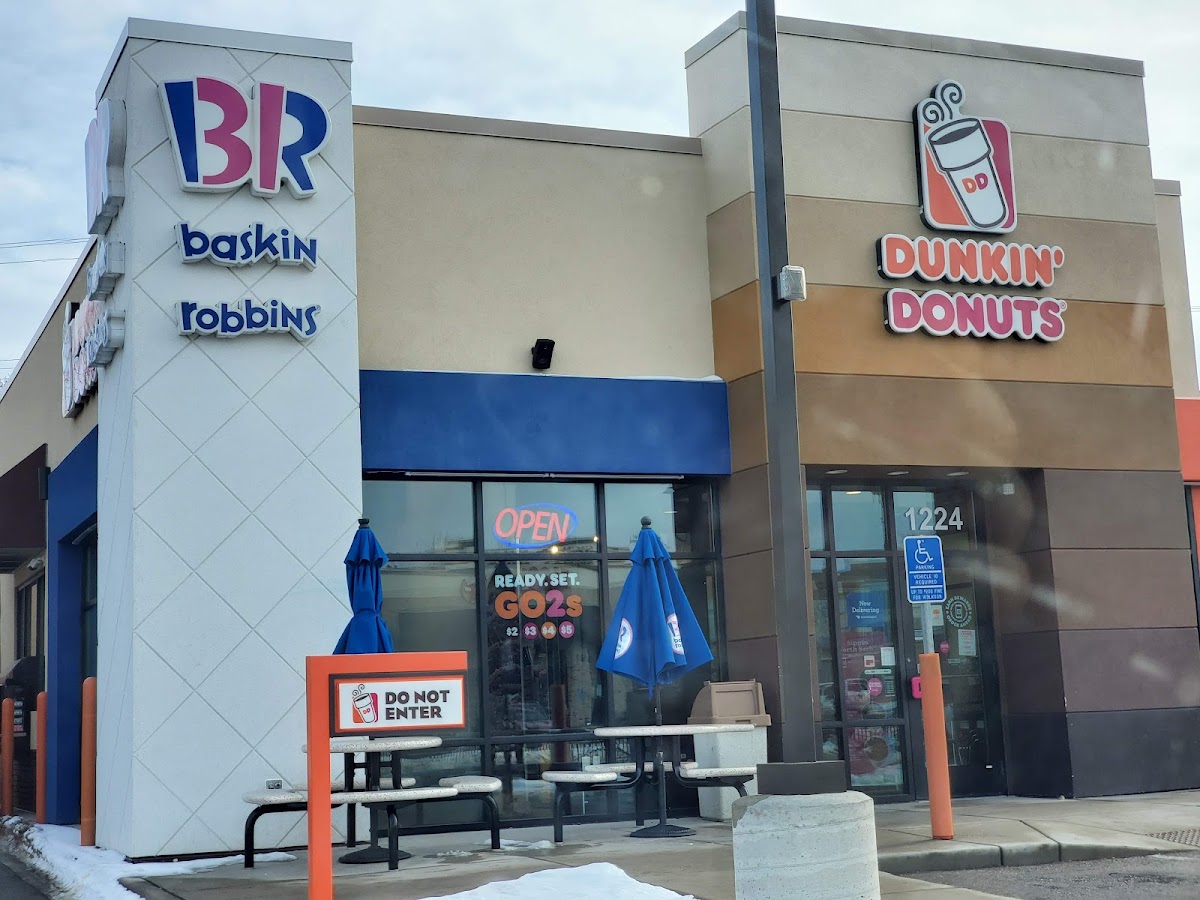 Dunkin' West St Paul